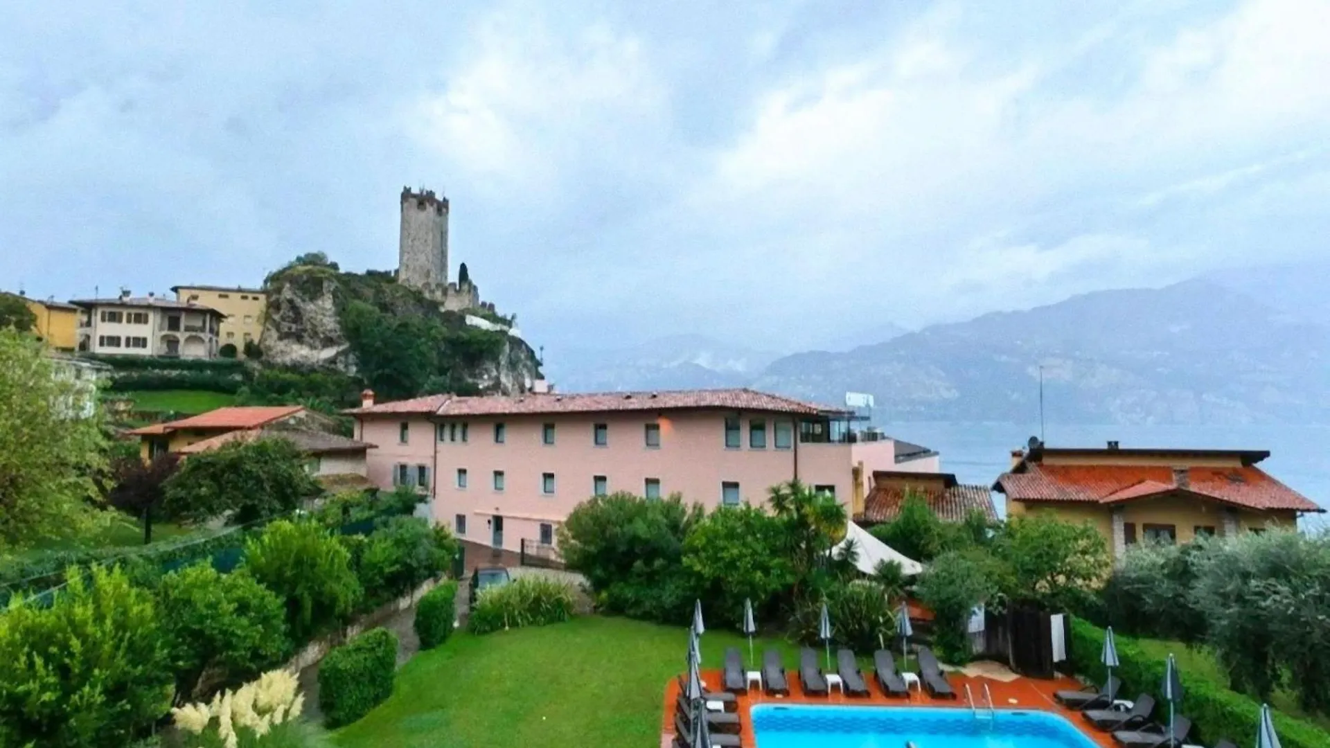 Hotel Luna Rossa (Adults Only) Malcesine Italy