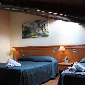 Nights In Itálie