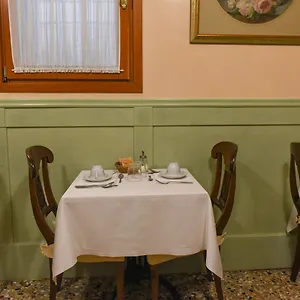 Palazzo Cendon Piano Antico Itálie