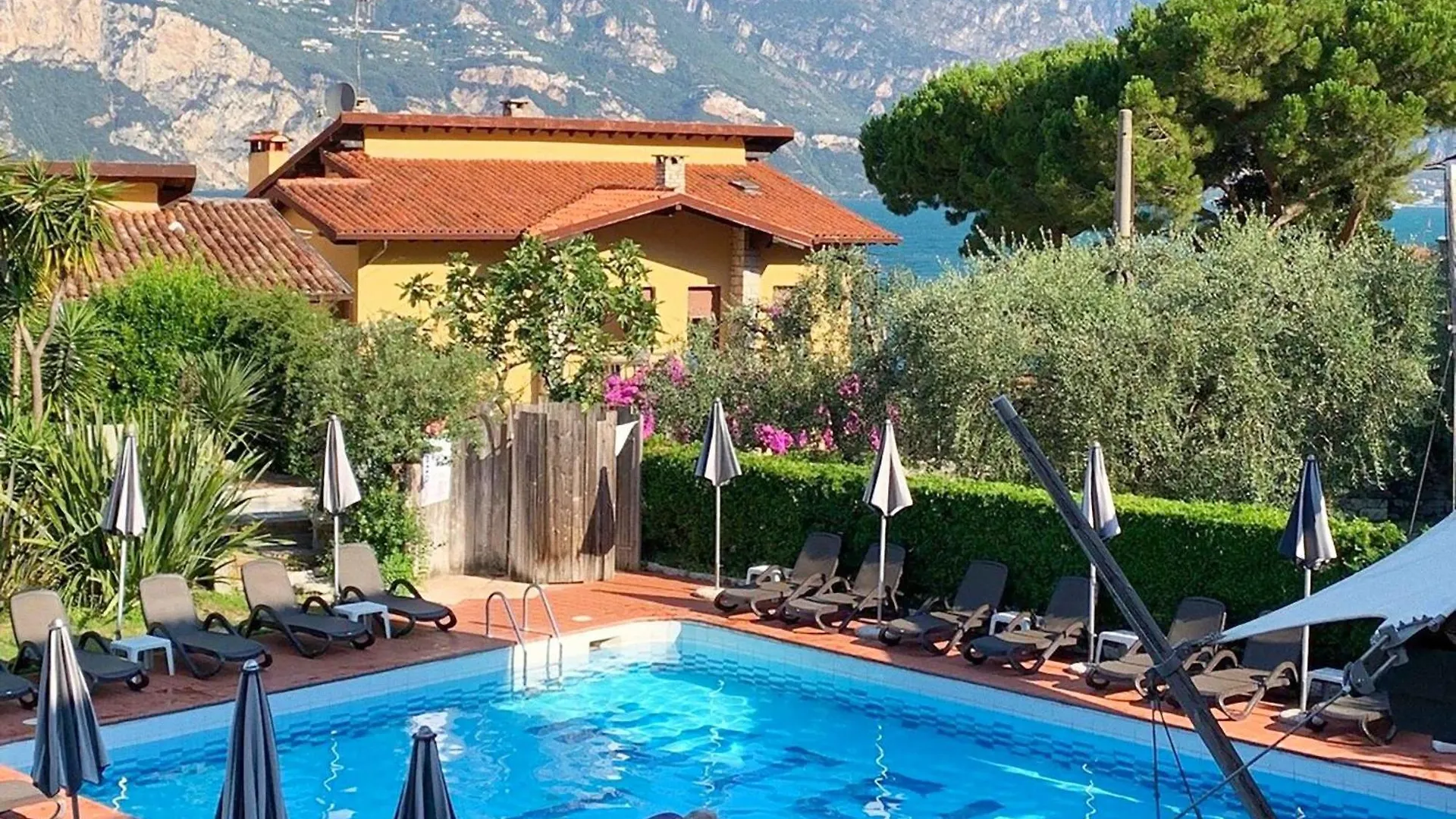 Hotel Luna Rossa (Adults Only) Malcesine 3*,
