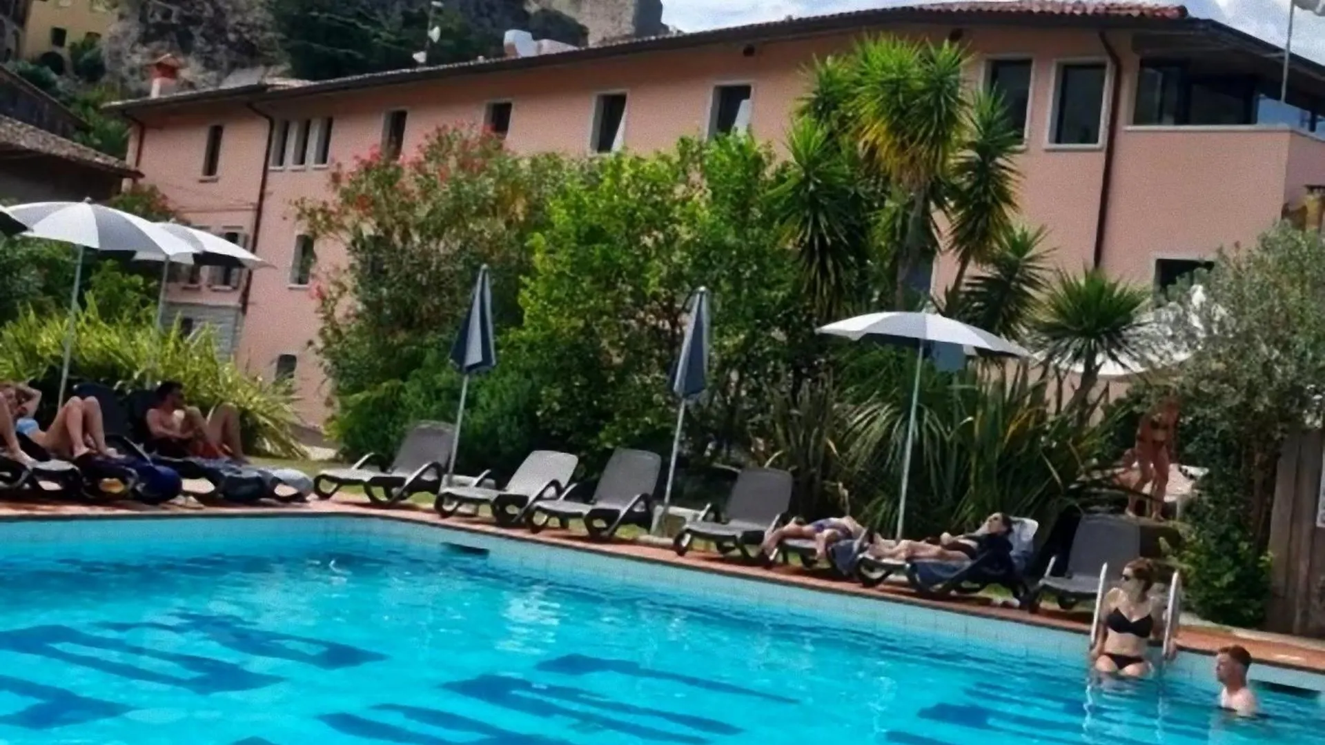 Hotel Luna Rossa (Adults Only) Malcesine