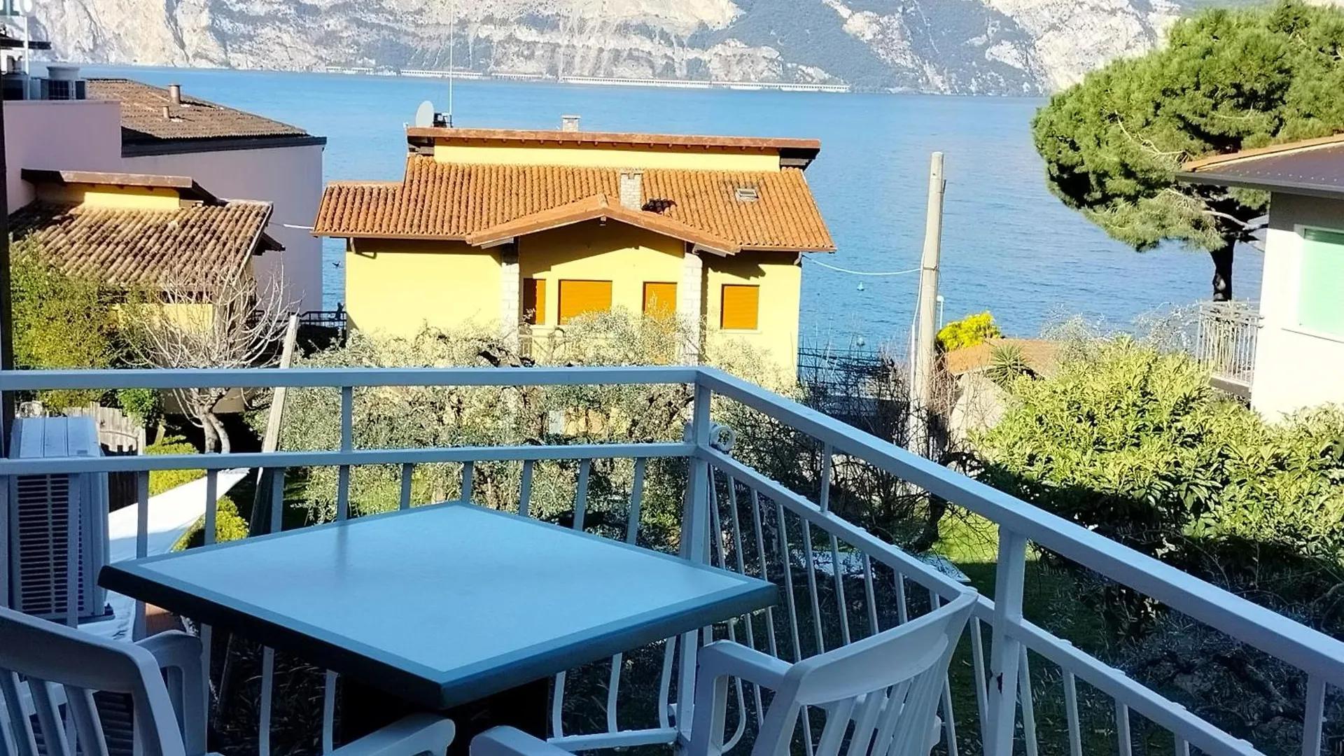 Hotel Luna Rossa (Adults Only) Malcesine 3*,