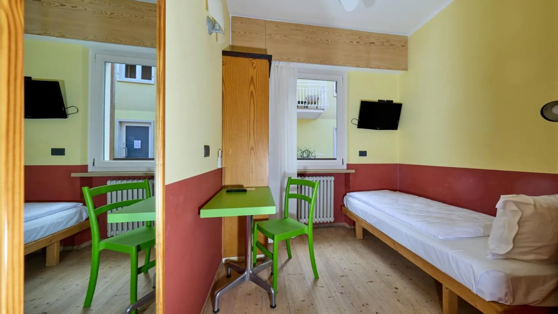 Hotel Luna Rossa (Adults Only) Malcesine