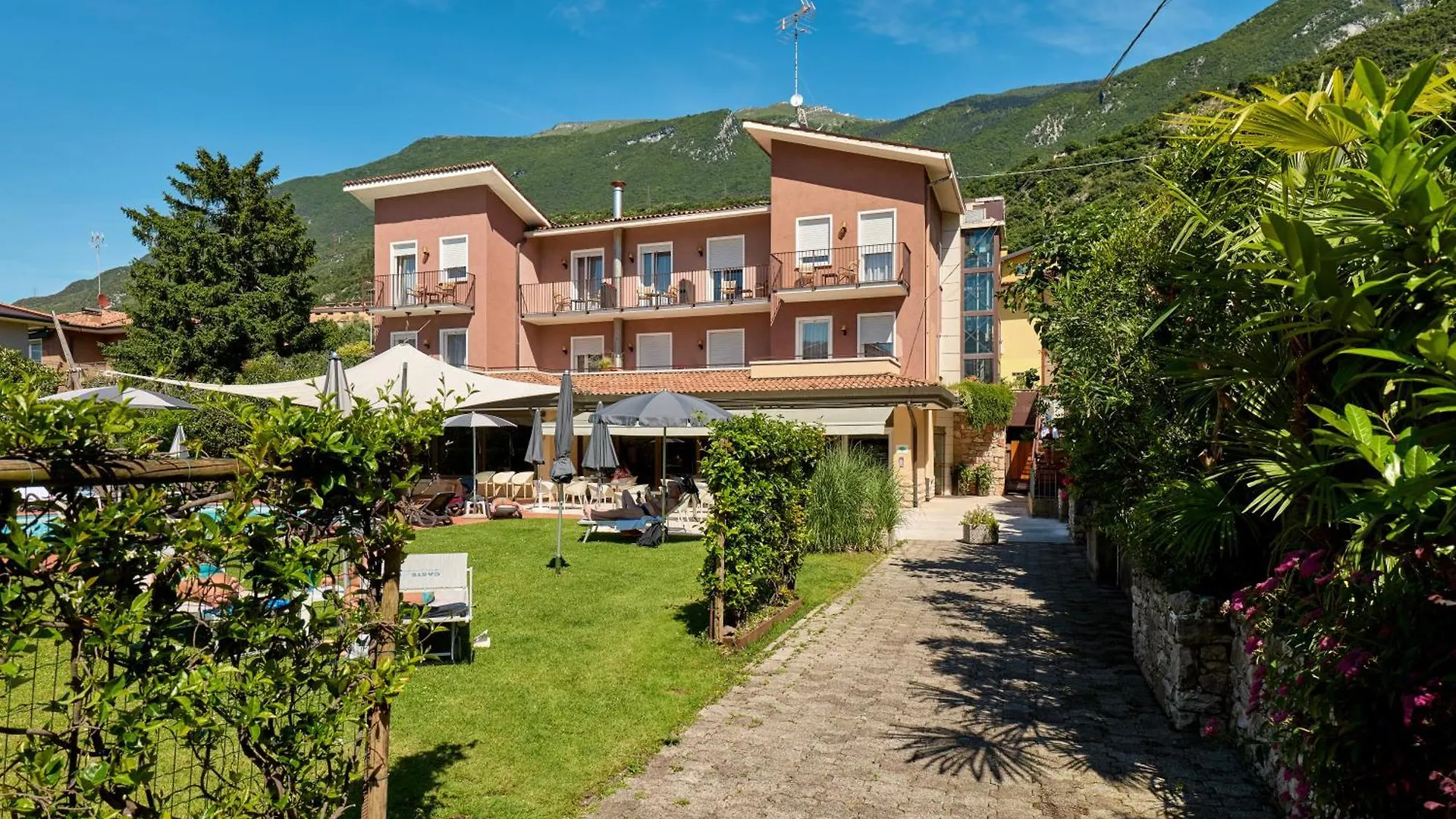 Hotel Luna Rossa (Adults Only) Malcesine