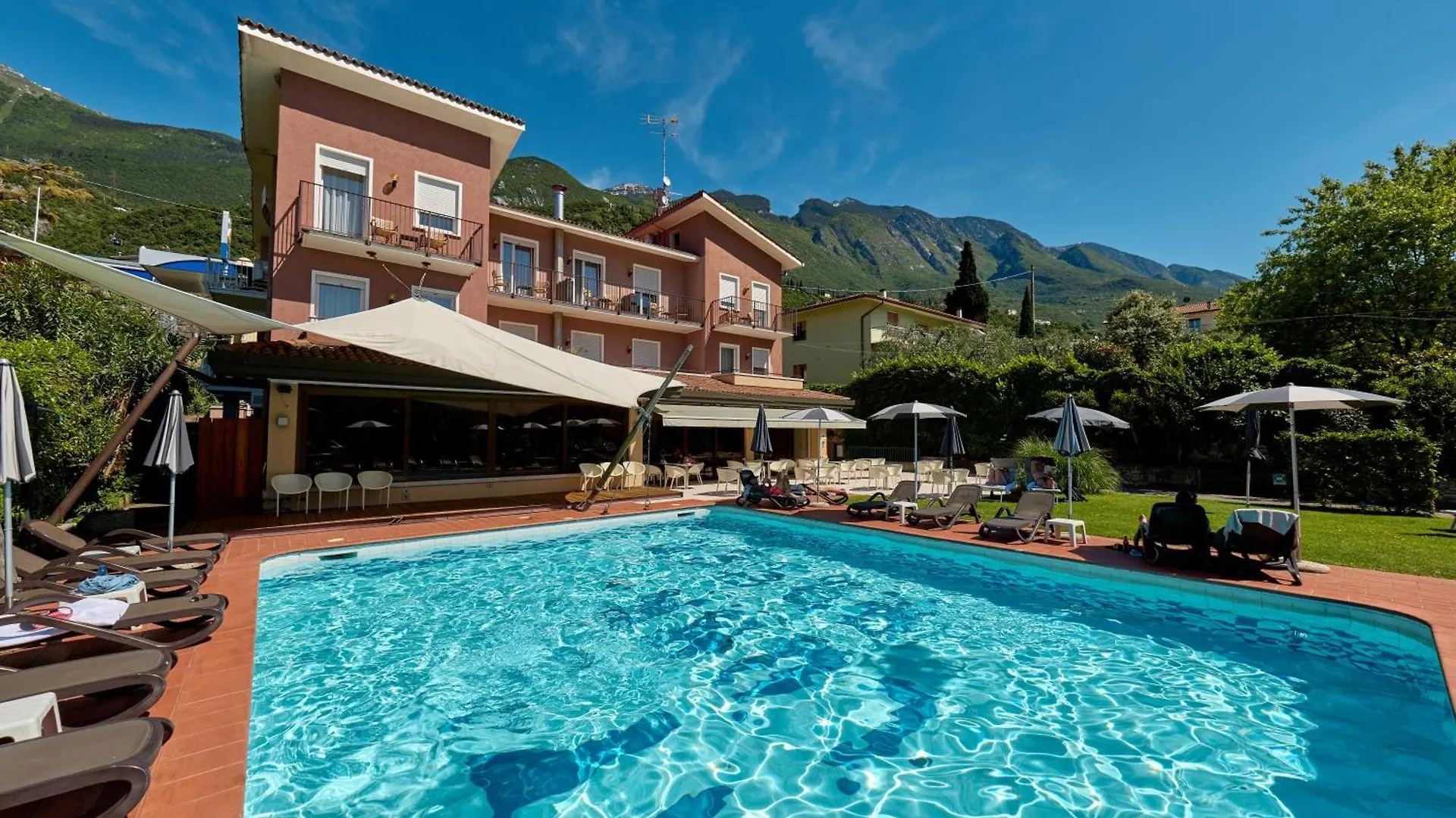***  Hotel Luna Rossa (Adults Only) Malcesine Italy