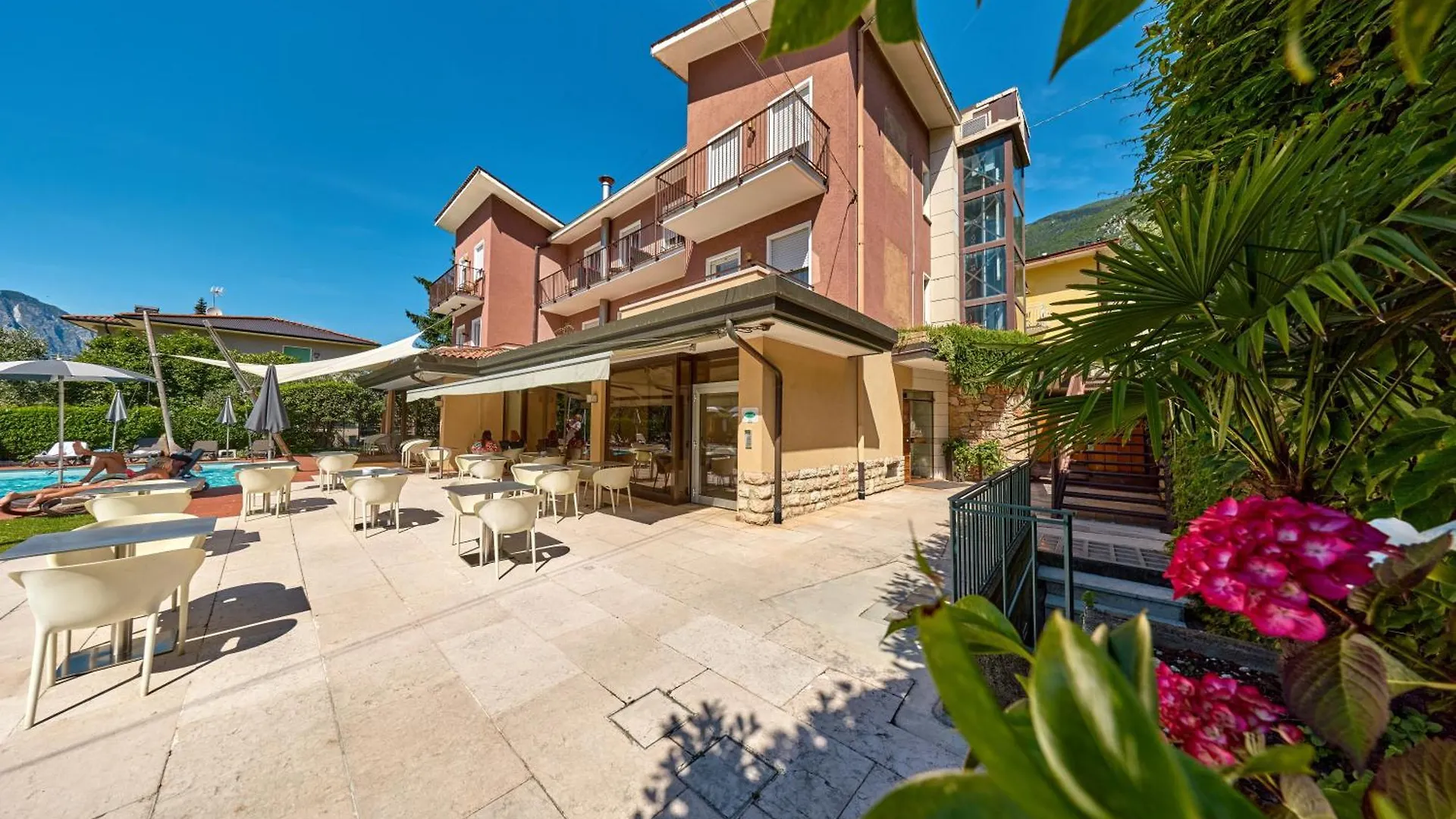 Hotel Luna Rossa (Adults Only) Malcesine