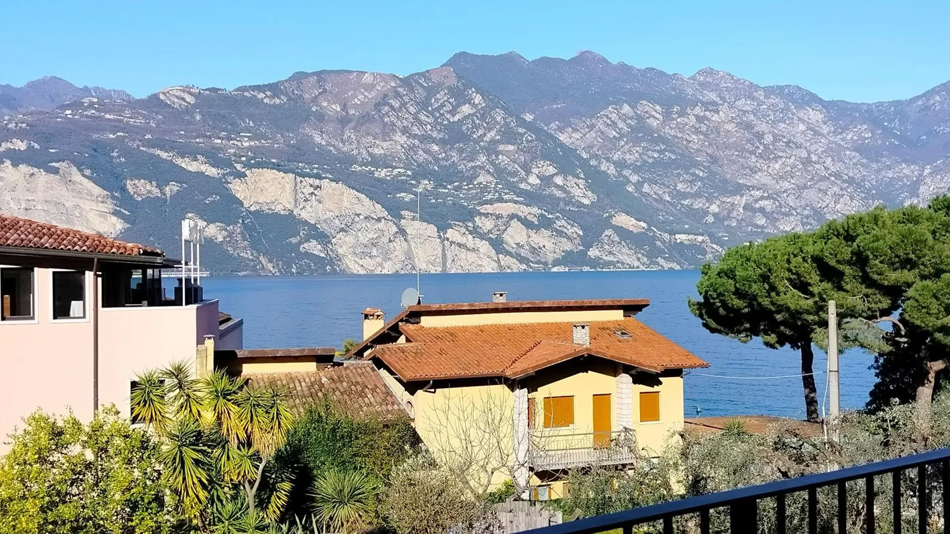 ***  Hotel Luna Rossa (Adults Only) Malcesine Italy